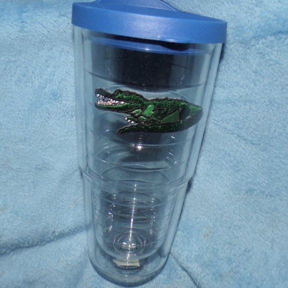 tervis Other - Tervis tumbler with lid gator design